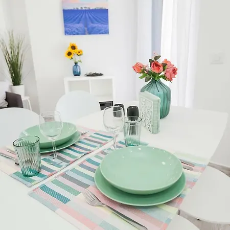 아파트 Modern And Bright With Sea View And Pool 로스크리스티아노스
